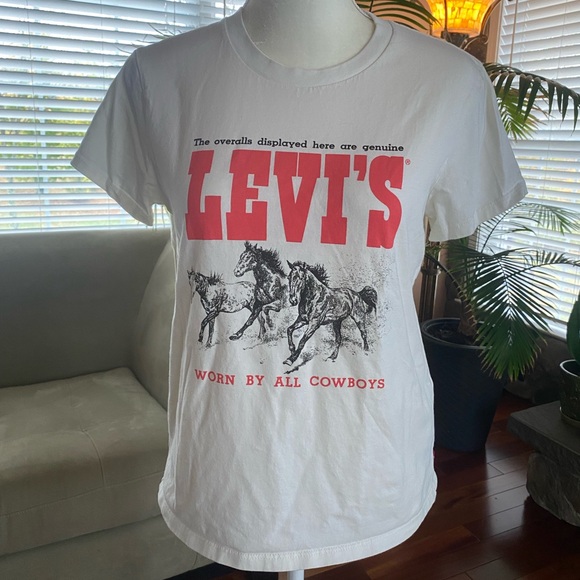 Levi’s T-shirt - Picture 1 of 4